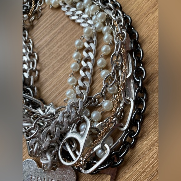 Harley Quinn Birds of Prey “Bruce” chain necklace Margot Robbie - Picture 6 of 9